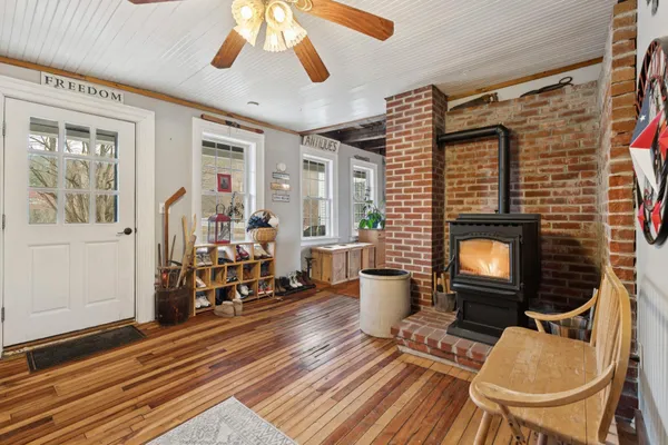 $424,000 | 273 Route 5 North Windsor Vt 05089, Windsor, VT 05089