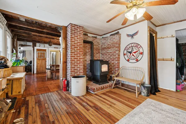 $424,000 | 273 Route 5 North Windsor Vt 05089, Windsor, VT 05089