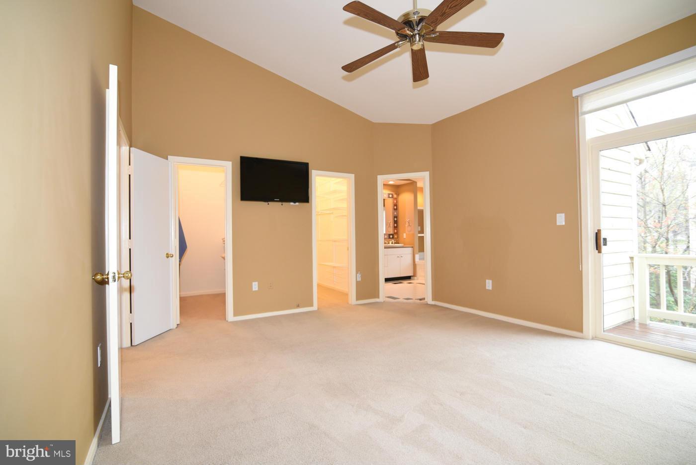 11516 Hemingway Drive Reston, VA 20194 - Photo 14 of 30 Master bedroom features two walk-in closets