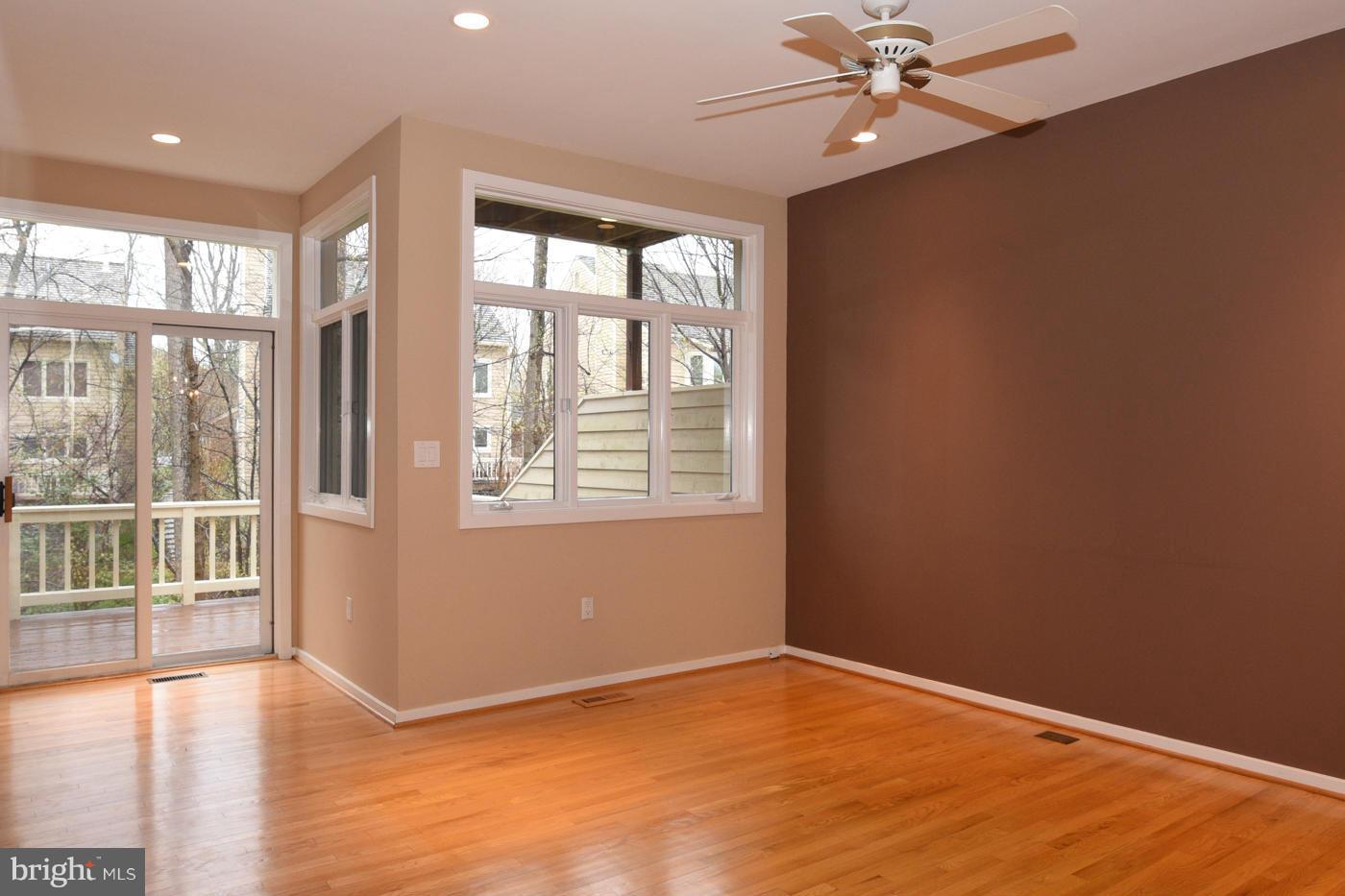 11516 Hemingway Drive Reston, VA 20194 - Photo 5 of 30 Wood views