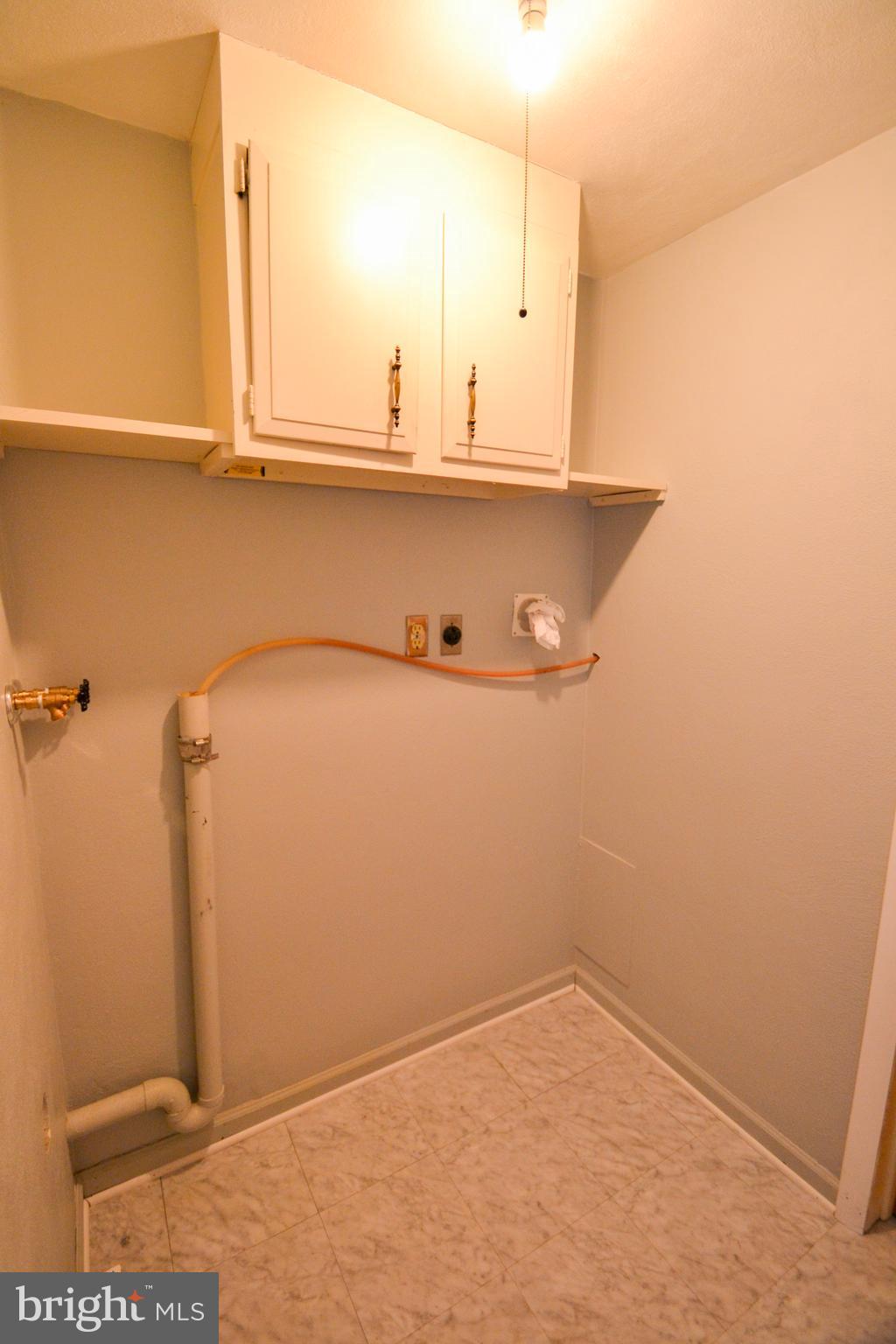 20 Pleasant Valley Road Westminster, MD 21158 - Photo 26 of 36 Laundry area