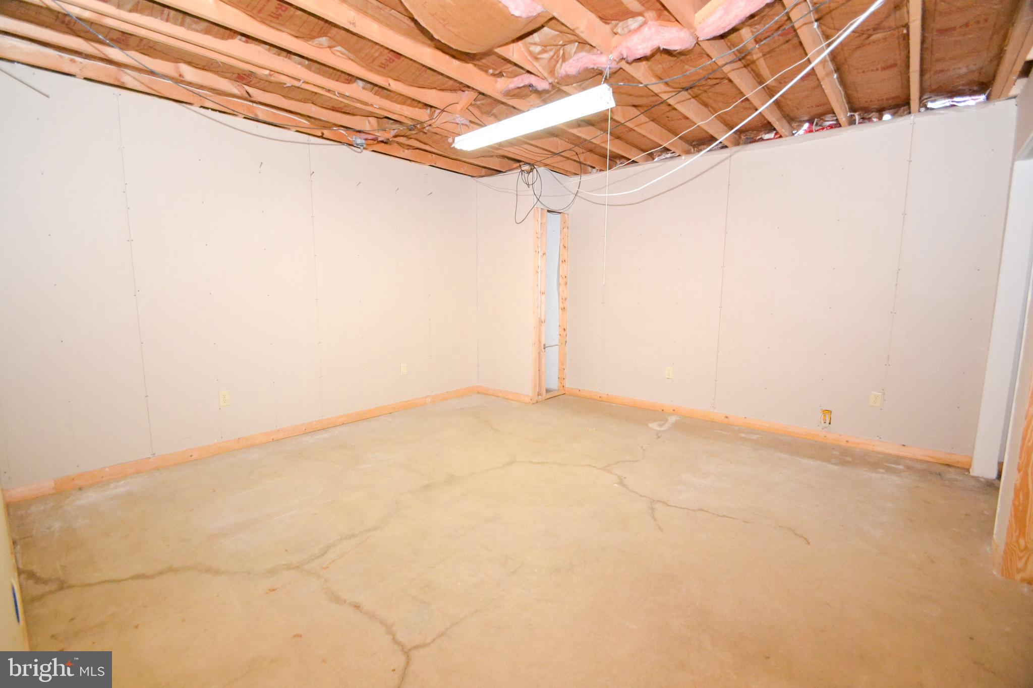 20 Pleasant Valley Road Westminster, MD 21158 - Photo 27 of 36 Bonus room