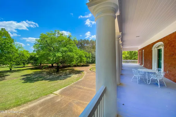 $680,000 | 16487 Highway 3, Yazoo City, MS 39194