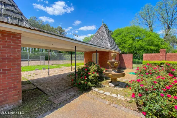 $680,000 | 16487 Highway 3, Yazoo City, MS 39194
