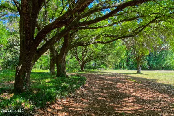 $680,000 | 16487 Highway 3, Yazoo City, MS 39194