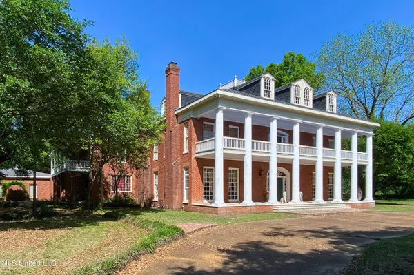 $680,000 | 16487 Highway 3, Yazoo City, MS 39194