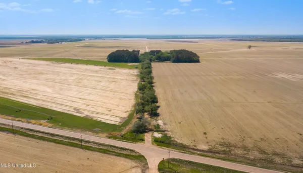 $680,000 | 16487 Highway 3, Yazoo City, MS 39194