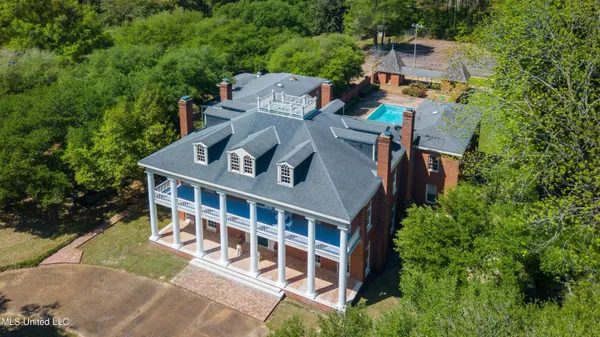 $680,000 | 16487 Highway 3, Yazoo City, MS 39194