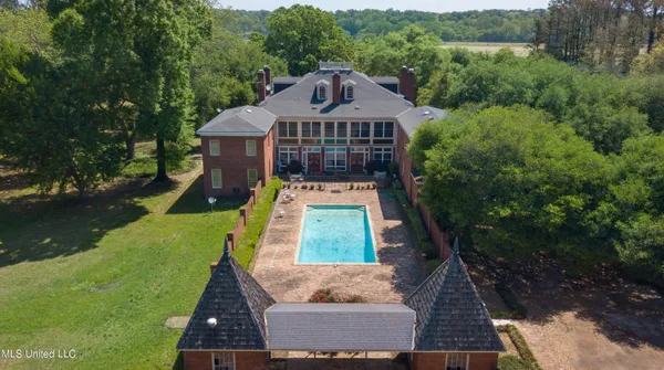 $680,000 | 16487 Highway 3, Yazoo City, MS 39194