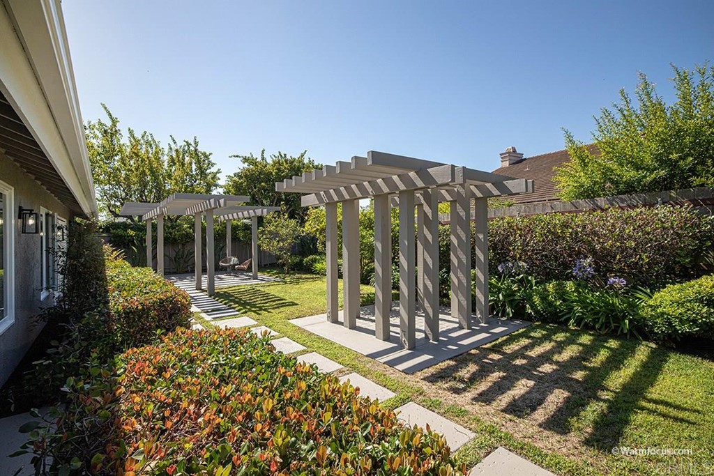 3797 Via Vuelta Rancho Santa Fe, CA 92091 - Photo 25 of 29 a view of a house with a yard