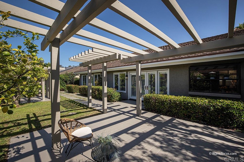 3797 Via Vuelta Rancho Santa Fe, CA 92091 - Photo 28 of 29 a house with porch and furniture