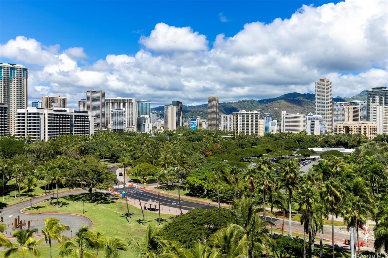 2161 Kalia Road, Unit 1012 Honolulu, HI 96815 - Photo 7 of 25 a view of a garden