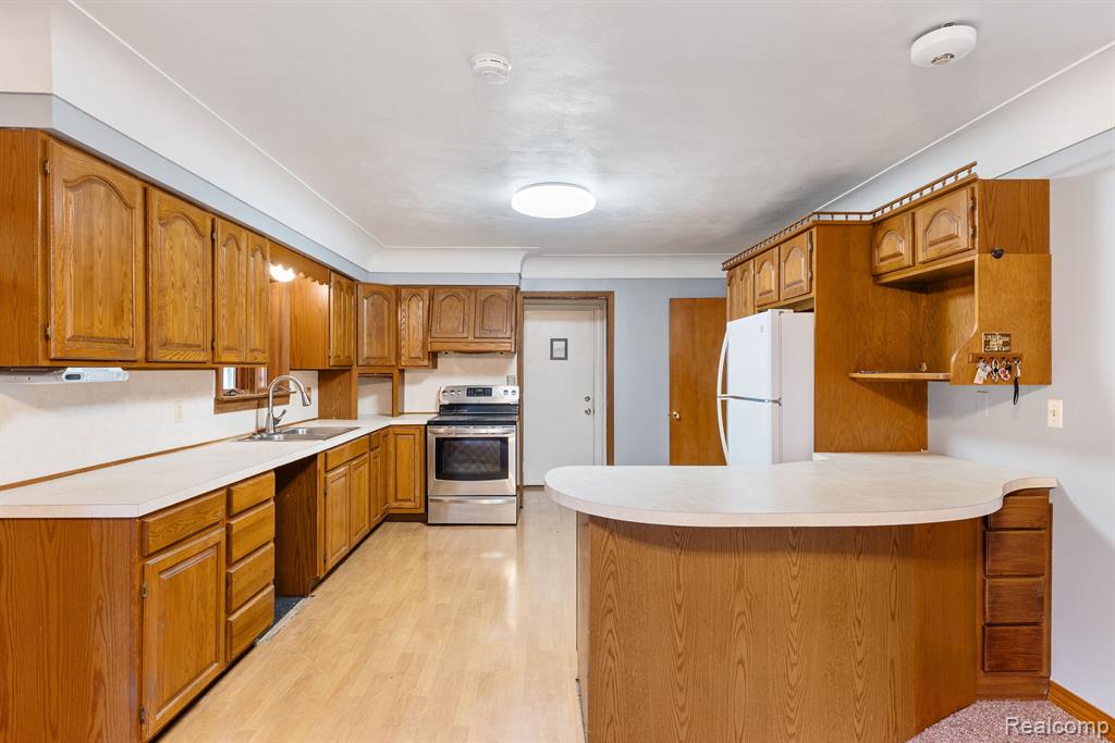 11540 Silver Lake Road Byron, MI 48418 - Photo 13 of 43 Gallery Image 13