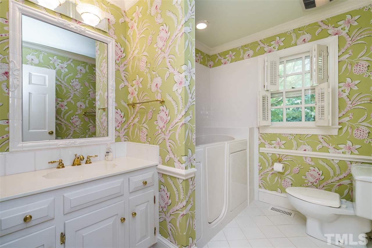 2609 Dover Road Raleigh, NC 27608 - Photo 20 of 25