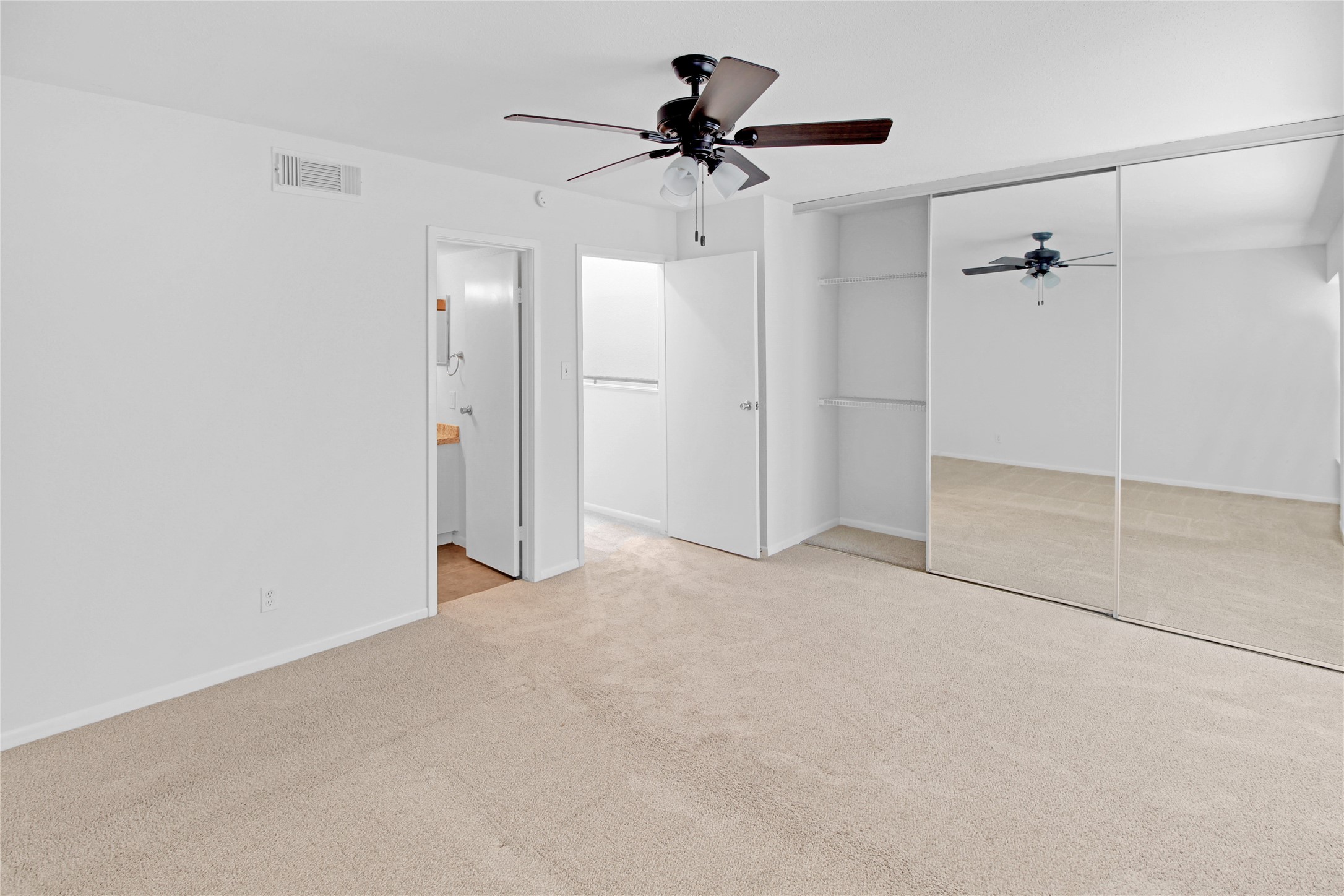 1500 Sandy Springs Road, Unit 69 Houston, TX 77042 - Photo 14 of 32 Bedroom #1