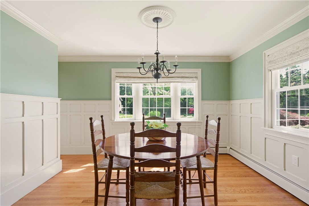 5 Heritage Road Bristol, RI 02809 - Photo 17 of 50 Dining Room