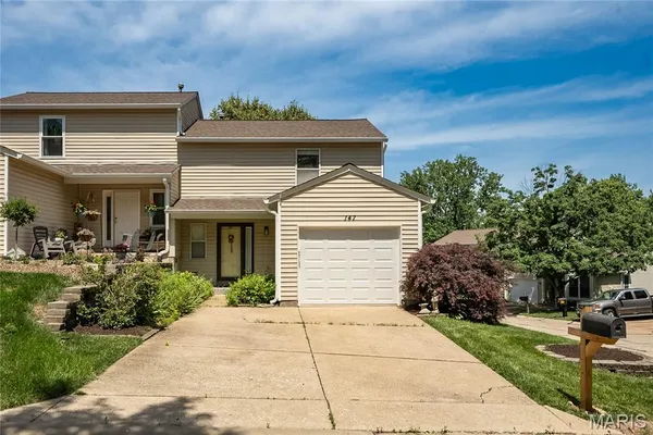 $299,900 | 147 Cascade Terrace Drive, Wildwood, MO 63021
