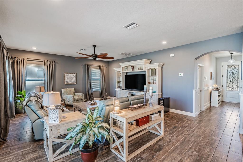 32401 Natural Bridge Road Wesley Chapel, FL 33543 - Photo 16 of 53