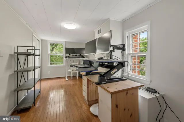 $3,000 | 812 Wade Avenue, Rockville, MD 20851