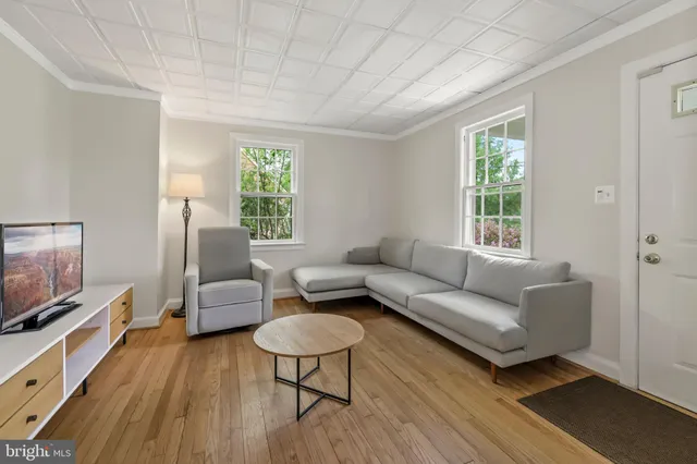 $3,000 | 812 Wade Avenue, Rockville, MD 20851