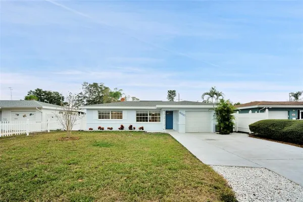 $3,450 | 4550 16th Avenue North, St. Petersburg, FL 33713