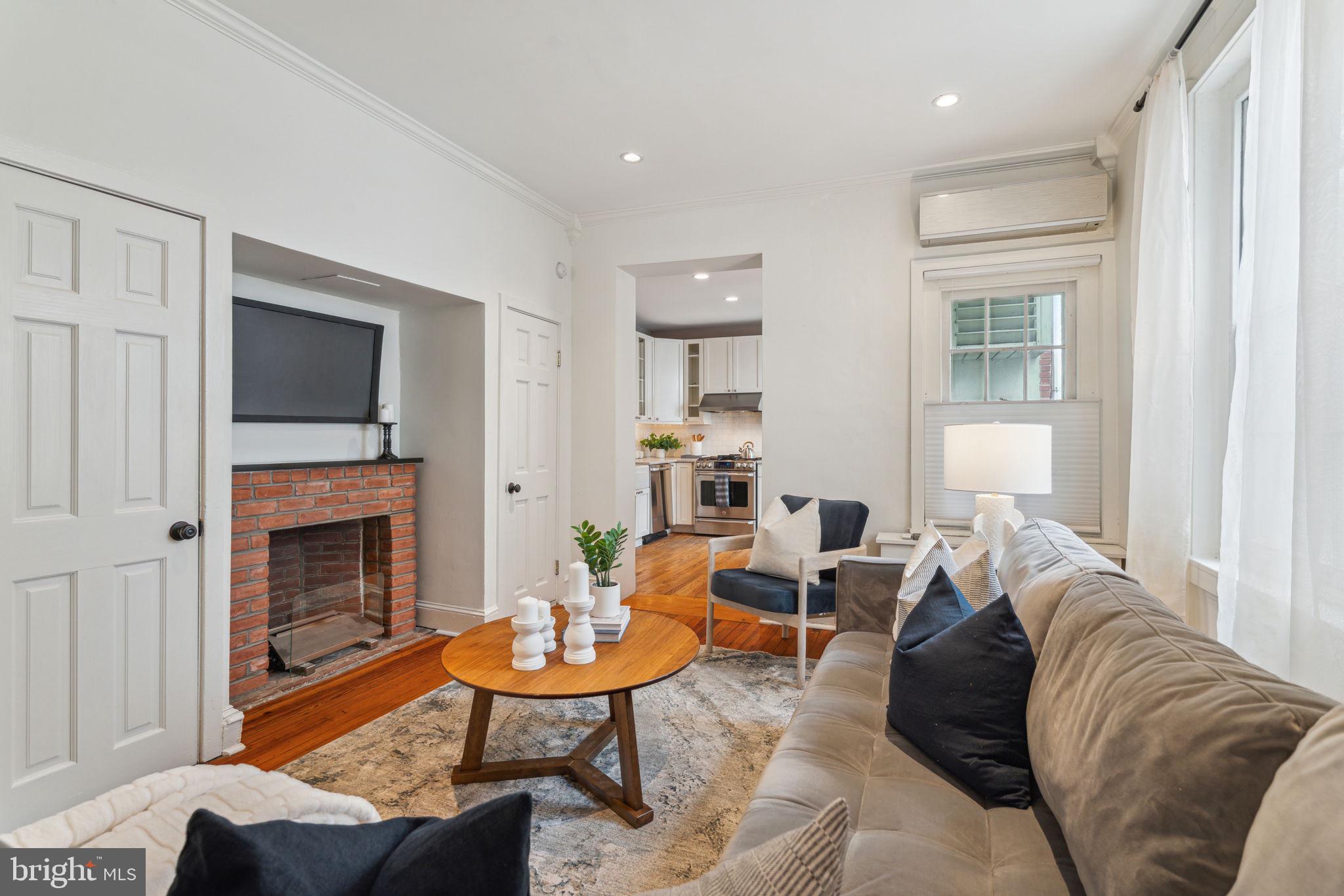 336 South 24th Street Philadelphia, PA 19103 - Photo 4 of 30