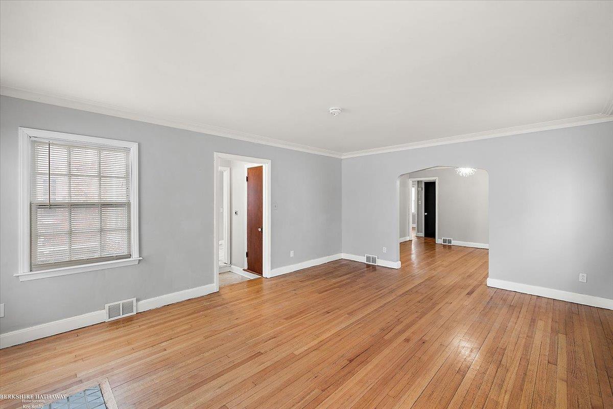 5101 Harvard Road Detroit, MI 48224 - Photo 6 of 33