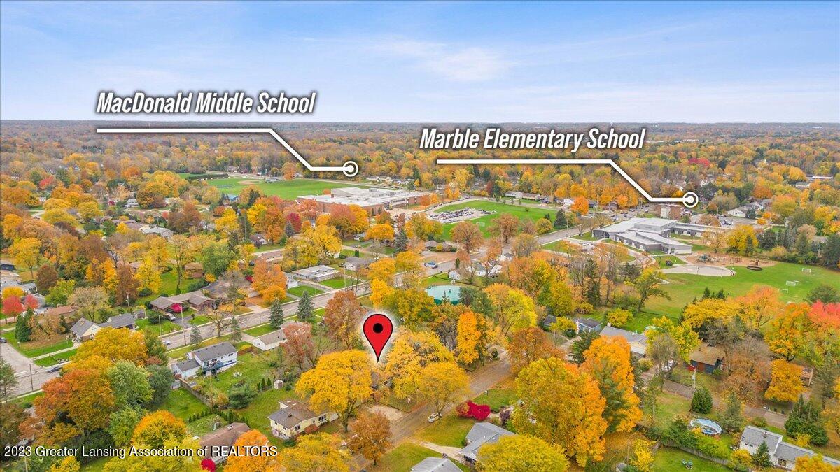 946 Delridge Road East Lansing, MI 48823 - Photo 26 of 28 01-Media Jett-35