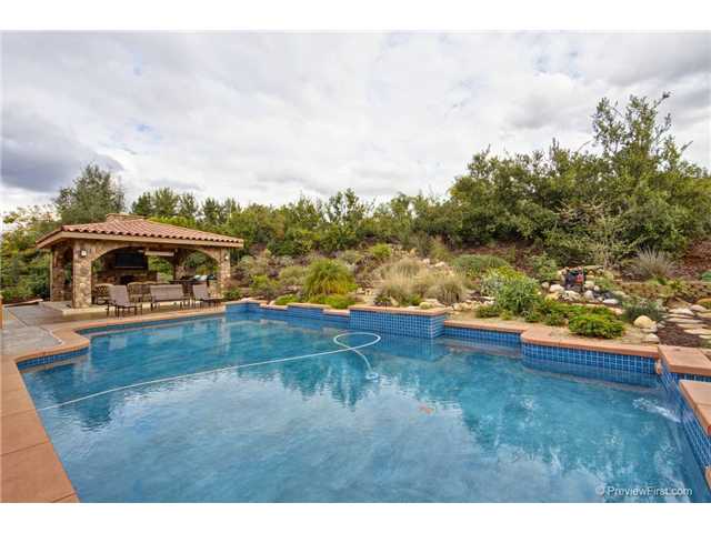 17704 Vineyard Lane Poway, CA 92064 - Photo 17 of 25