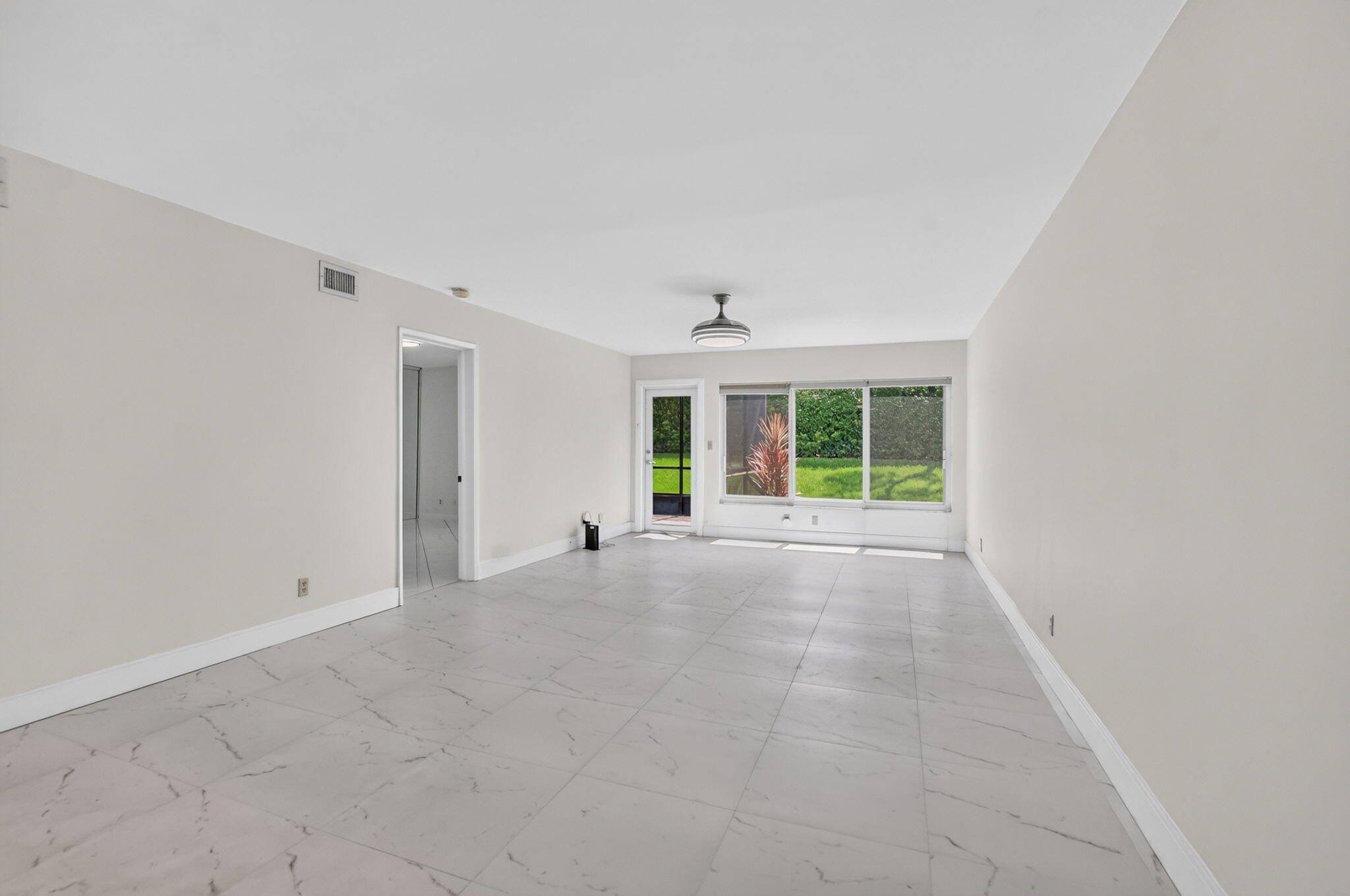 9095 Flynn Circle, Unit 6 Boca Raton, FL 33496 - Photo 12 of 52 11-web-or-mls-DSC_2933