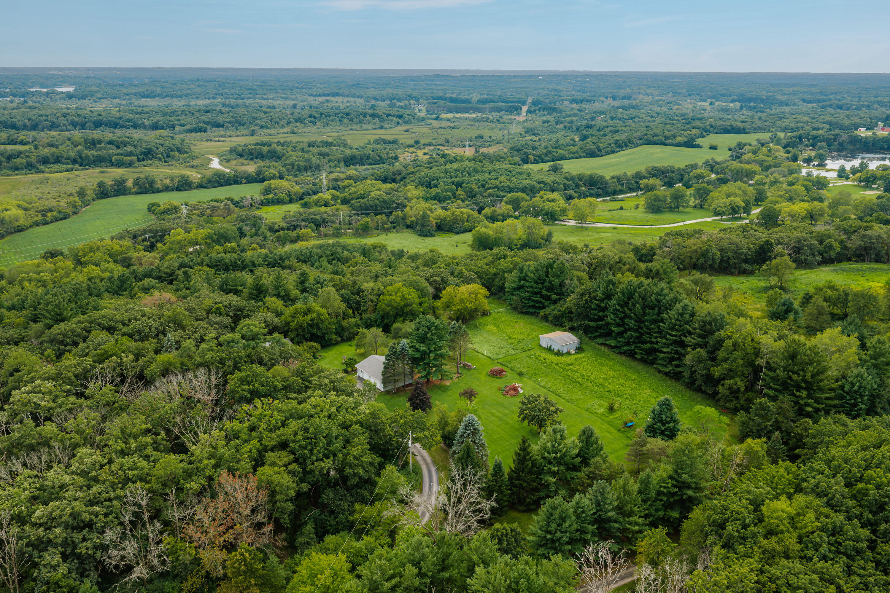 S100-w31478 County Road East Mukwonago, WI 53149 - Photo 8 of 48 S100W31478 CTH-LO-8