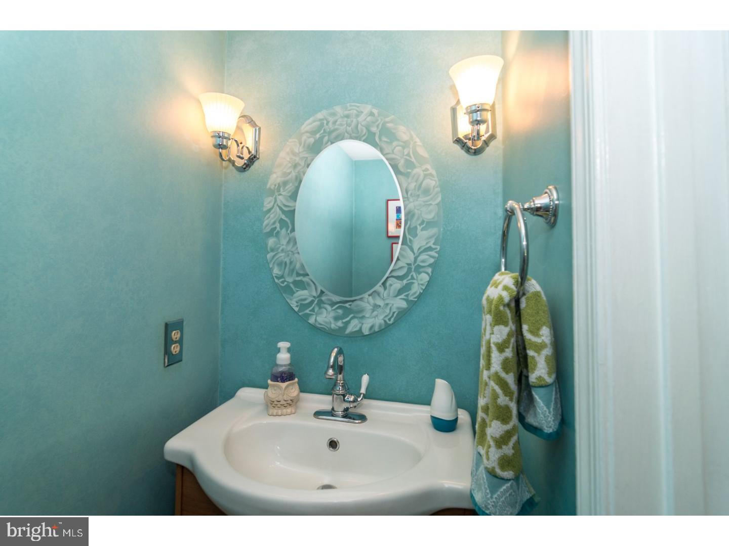 69 Meetinghouse Road Doylestown, PA 18901 - Photo 22 of 25 Half Bath