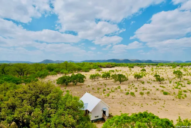 $1,100,000 | 3311 Highway 55, Barksdale, TX 78828