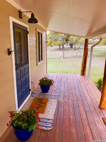 $1,100,000 | 3311 Highway 55, Barksdale, TX 78828