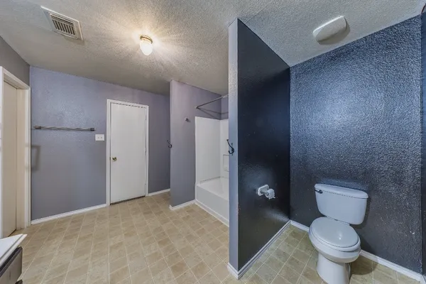 $2,200 | 20119 Baron Brook Drive, Cypress, TX 77433