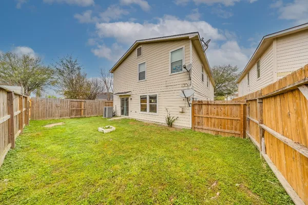 $2,100 | 20119 Baron Brook Drive, Cypress, TX 77433