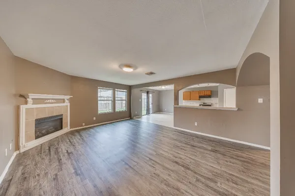 $2,100 | 20119 Baron Brook Drive, Cypress, TX 77433