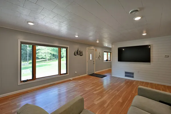 $899,900 | N1936 County Hwy M, Unit 6 & 7, Sarona, WI 54870