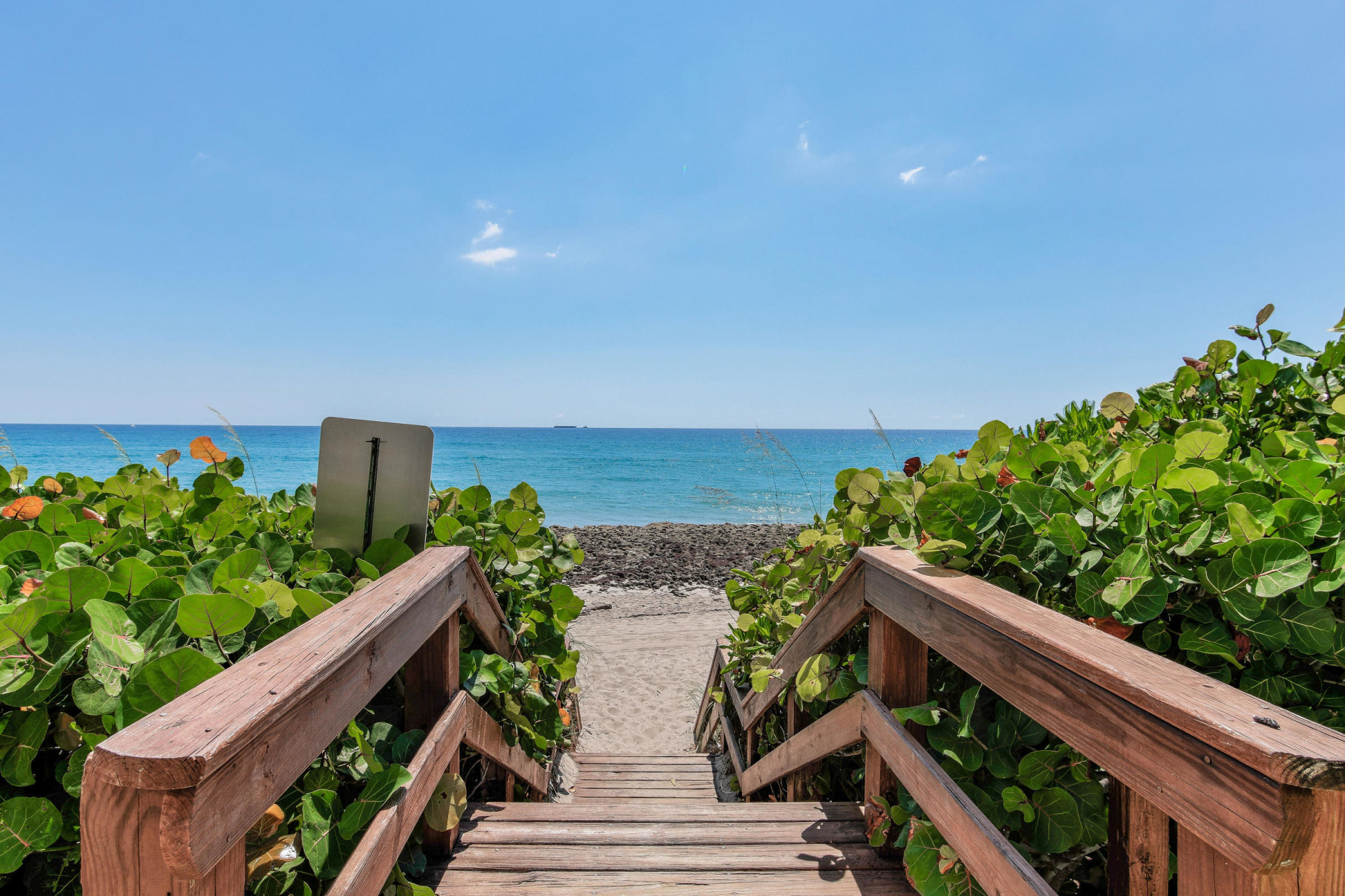 4200 North Ocean Drive, Unit 1 Riviera Beach, FL 33404 - Photo 26 of 59 20190603152250410132000000-o