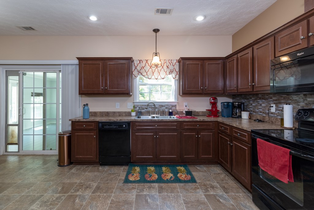5177 Freedom Ridge Court Columbus, GA 31907 - Photo 6 of 30 Gallery Image 6