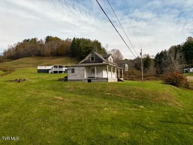 $299,000 | 1297 67 W Highway, Trade, TN 37691