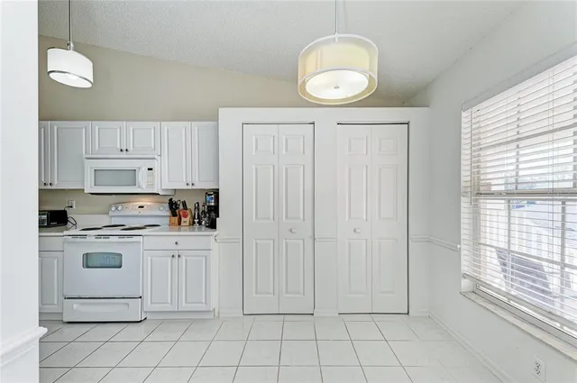 $215,000 | 4202 Caddie Drive East, Unit 201, Bradenton, FL 34203