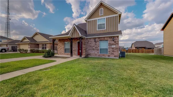 $2,800 | 2501 Horse Shoe Drive, College Station, TX 77845