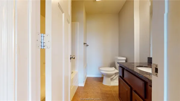 $2,800 | 2501 Horse Shoe Drive, College Station, TX 77845