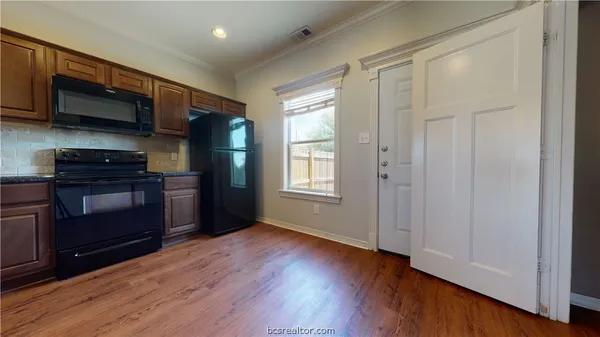 $2,800 | 2501 Horse Shoe Drive, College Station, TX 77845