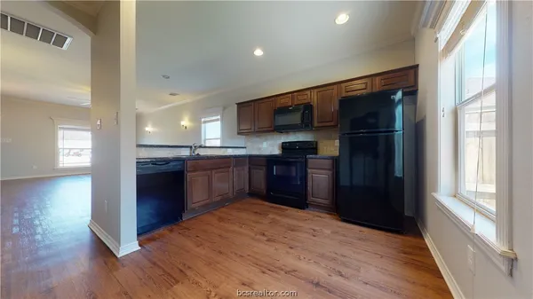 $2,800 | 2501 Horse Shoe Drive, College Station, TX 77845