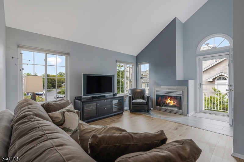 90 Birchwood Road Bedminster, NJ 07921 - Photo 4 of 28 Gallery Image 4
