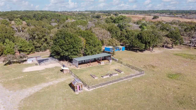 $8,000,000 | 12794 County Road 307, Navasota, TX 77868