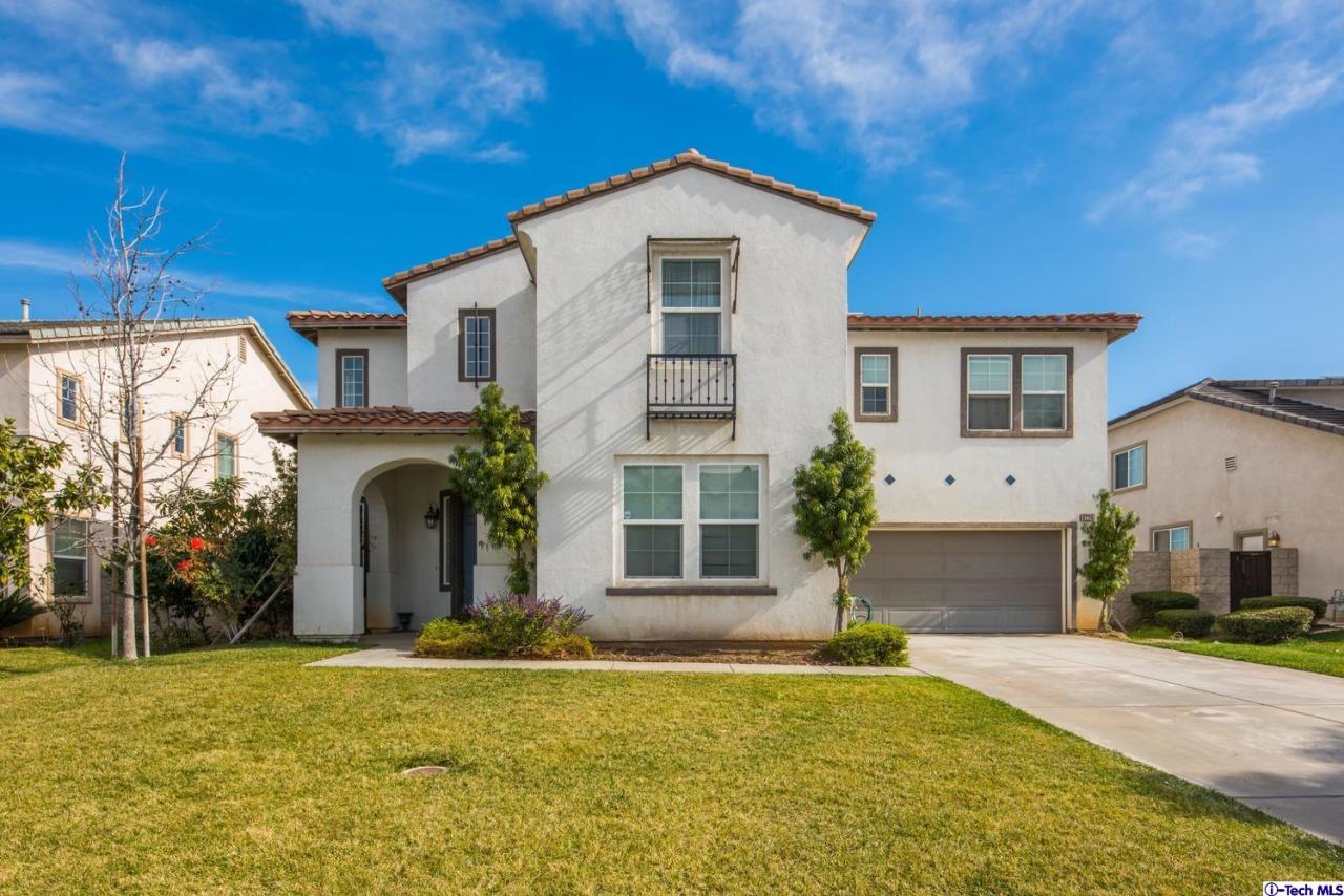 8224 Lavender Lane Riverside, CA 92508 - Photo 1 of 22 Primary Photo