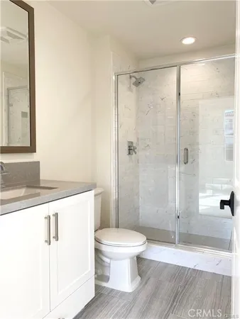 $7,000 | 222 Parkwood, Irvine, CA 92620